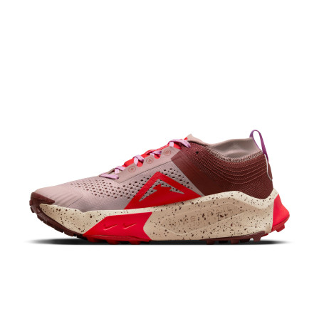 Nike Zapatillas Trail Running ZoomX Zegama mujer en Beige