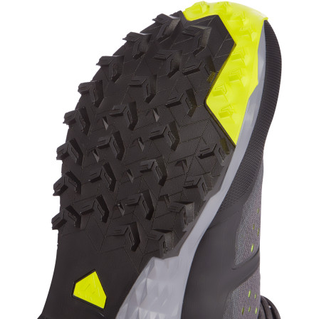 Bota de outdoor Asgard Mid Aqx M