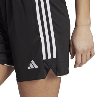 Pantalon corto de futbol...