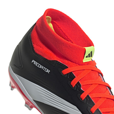 Bota de futbol Predator League Fg