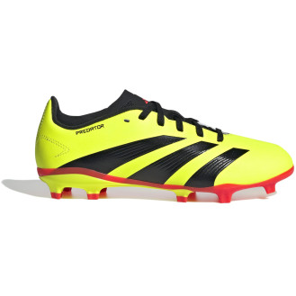 Bota de futbol Predator...