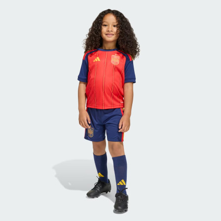 Conjunto de fútbol primera equipación España 26