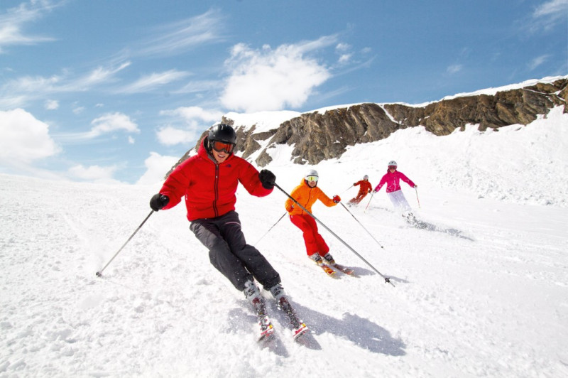 Esquí alpino. Entrenamiento y diversión.