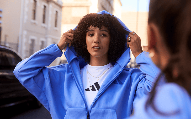 Adidas Z.N.E.: ropa deportiva con estilo urbano para moverte sin límites