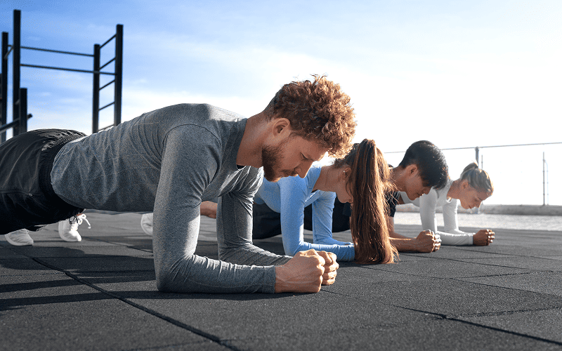 Rutinas eficientes para personas activas que no pueden entrenar todos los días