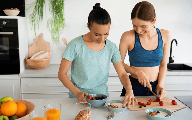 Qué comer antes y después de entrenar en primavera (para rendir más y recuperarte mejor)